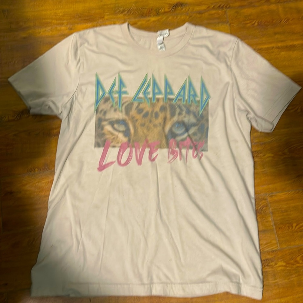 Bella Canvas Def Leppard band tee